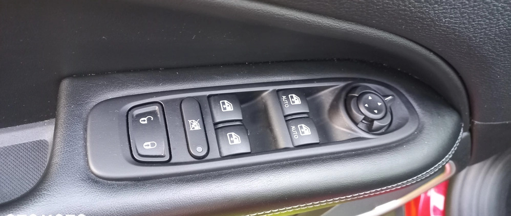 Jeep Compass cena 91999 przebieg: 52213, rok produkcji 2019 z Młynary małe 301